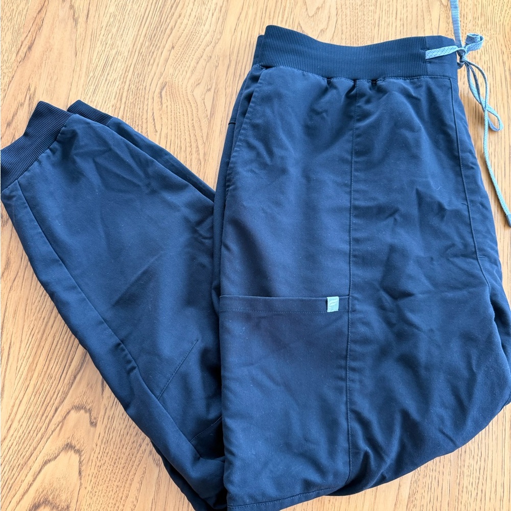 Women’s Black Scrub Joggers